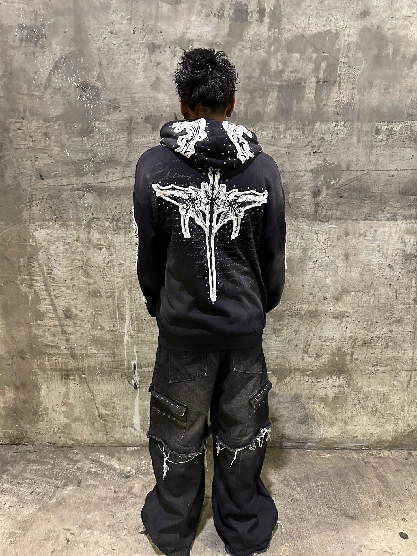 "REVENGE" CHANGABLE JEANS