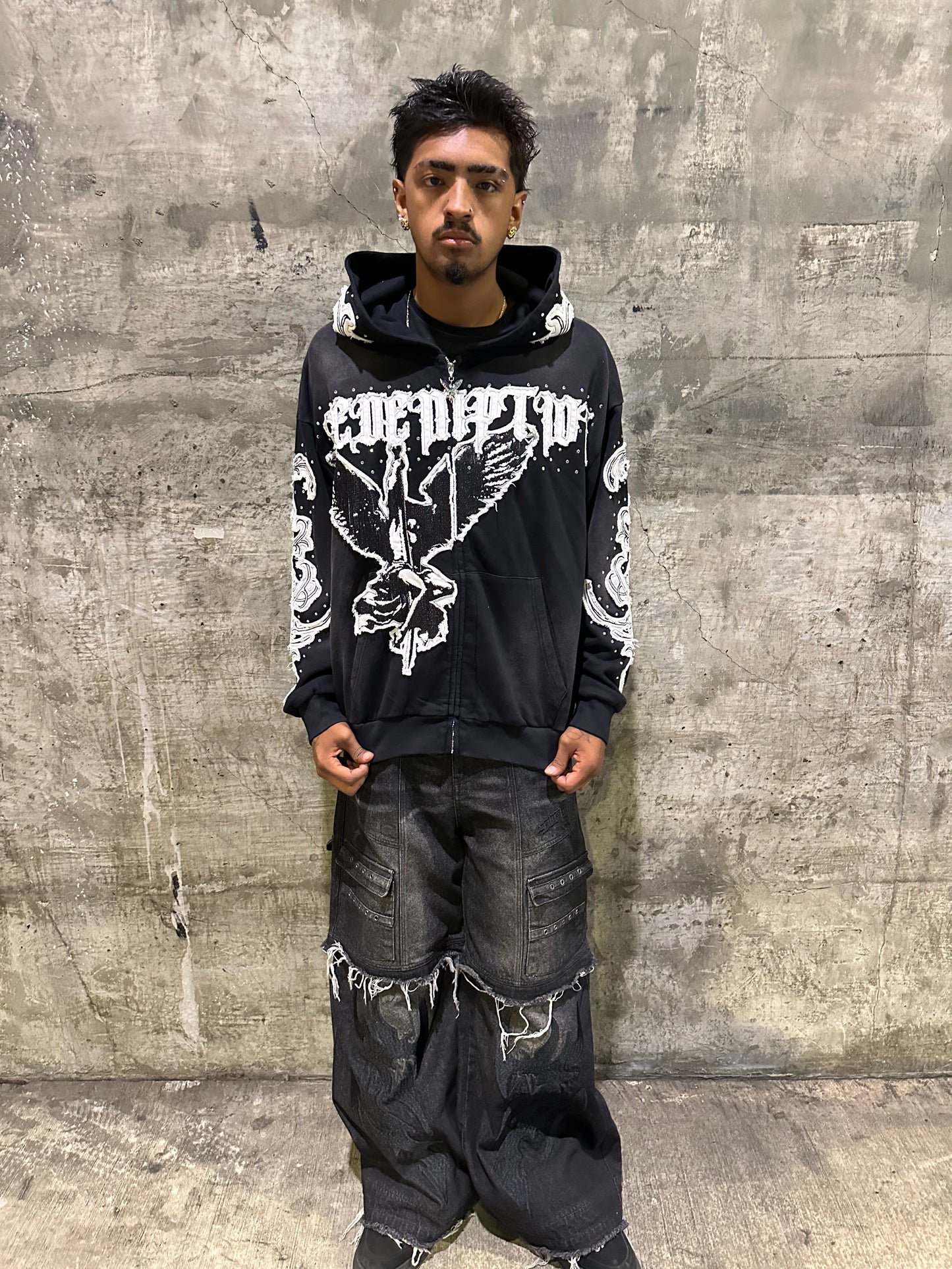V2 "HONOR" DISTRESSED ZIP UP